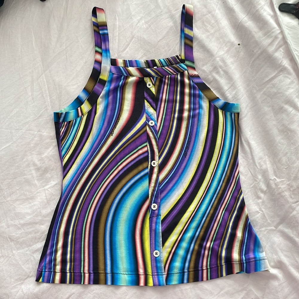 Le Cavalier swirly trending tank top button front